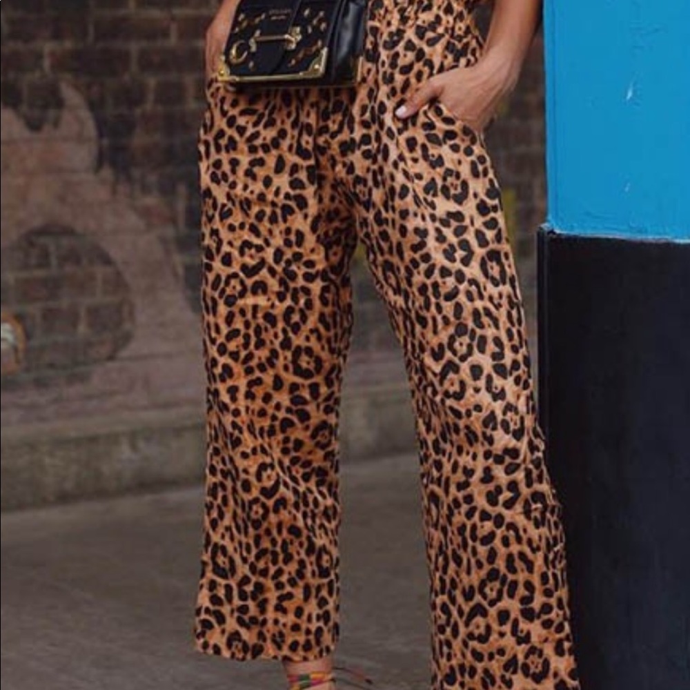Leopard wide leg pant